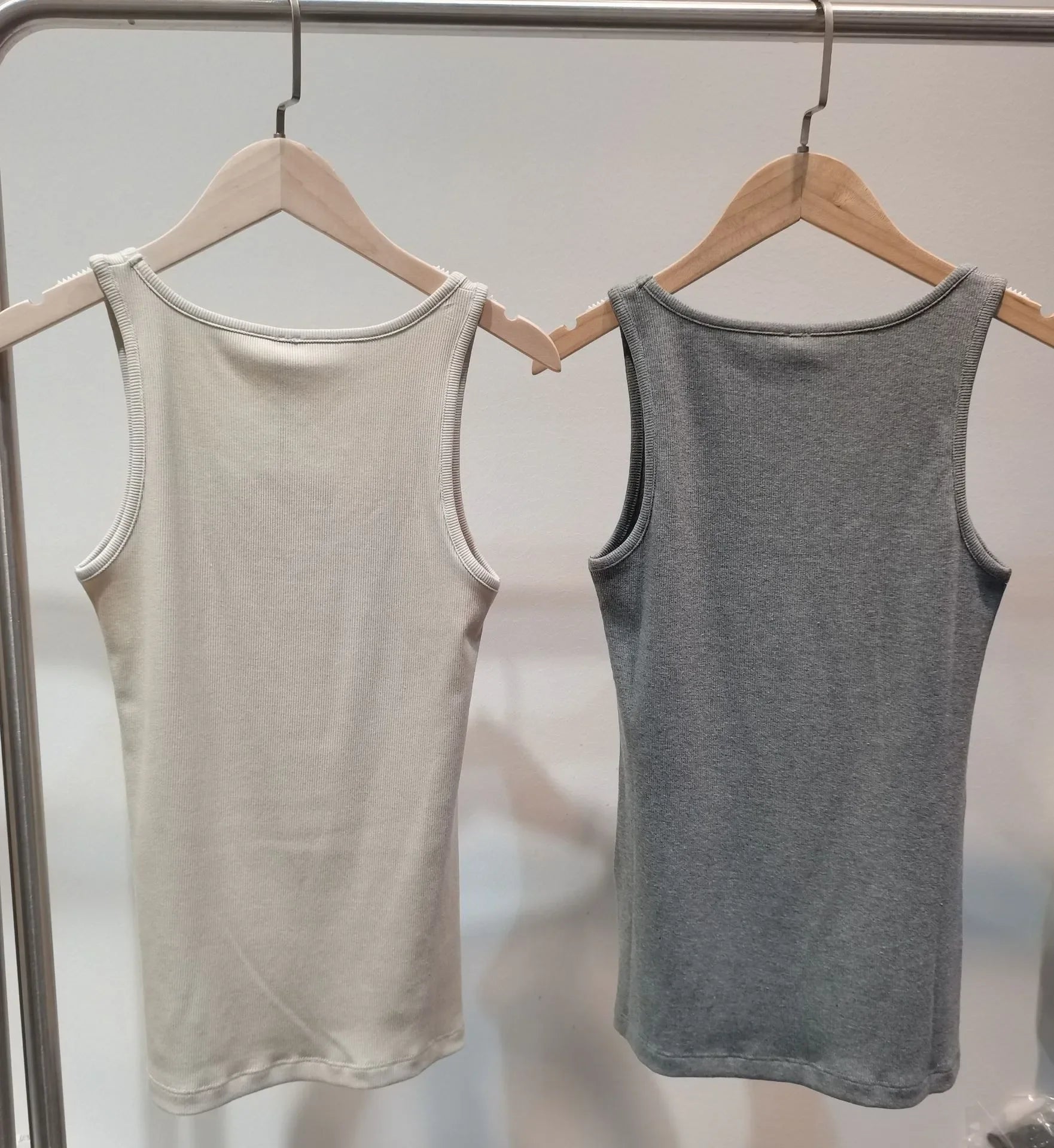 Women U Neck Rib Tank Top Solid Color Sleeveless Slim Fit Casual All-match Spring Summer Female Vest